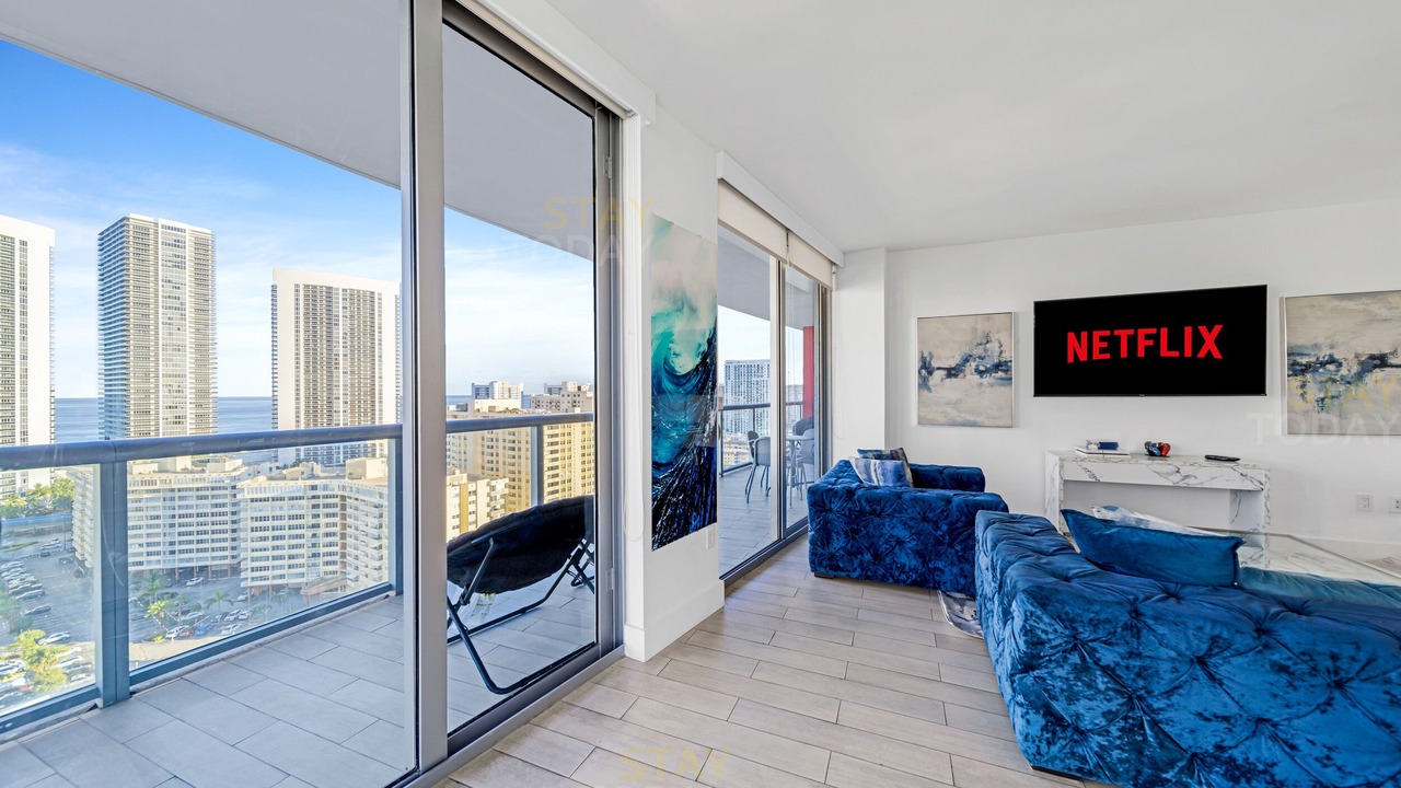 Photo of Livingroom in Hallandale Beach