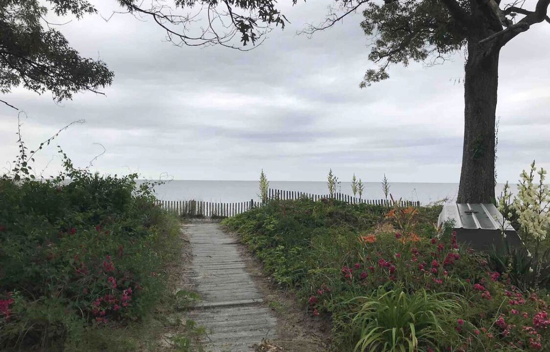 Photo of Outdoor in Calvert Beach-Long Beach