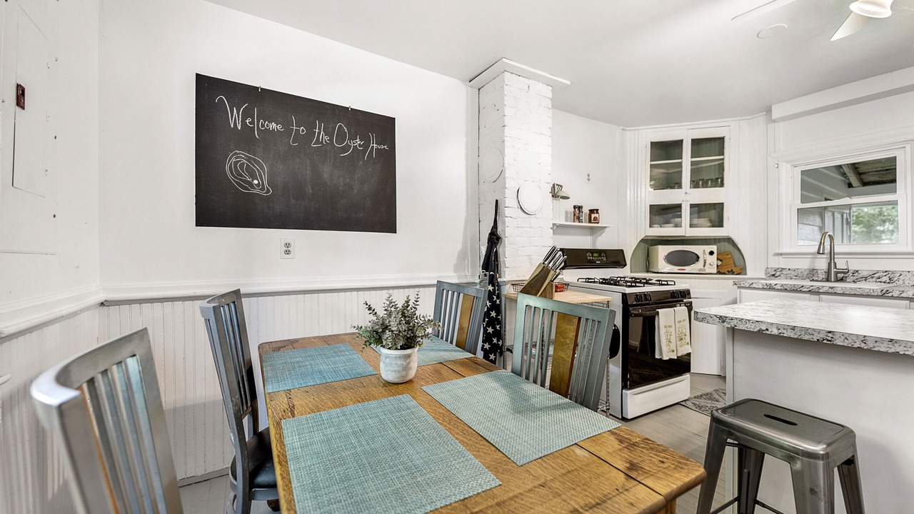 Photo of Kitchen in Compton