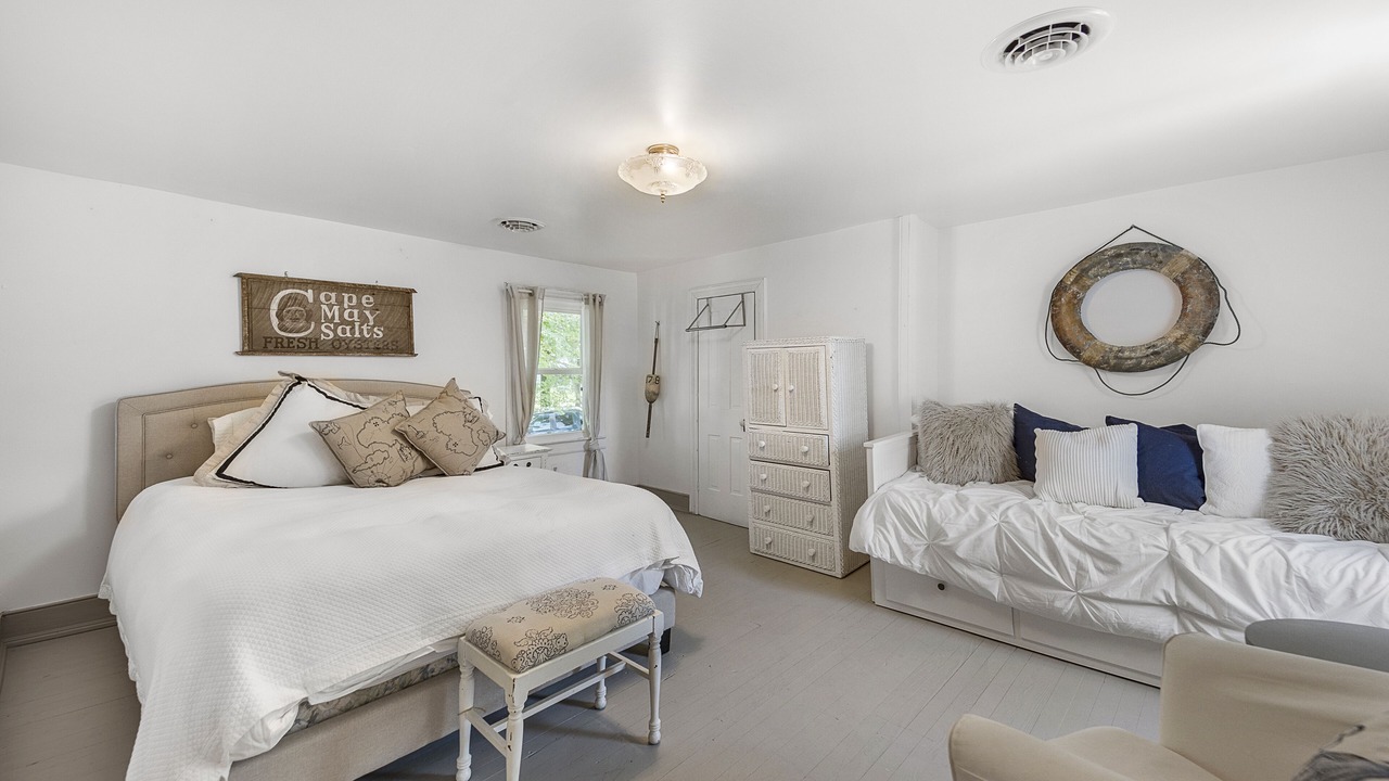 Photo of Bedroom in Compton
