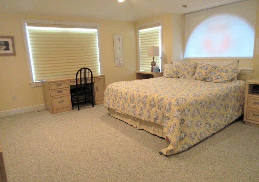 Photo of Bedroom in Loveladies