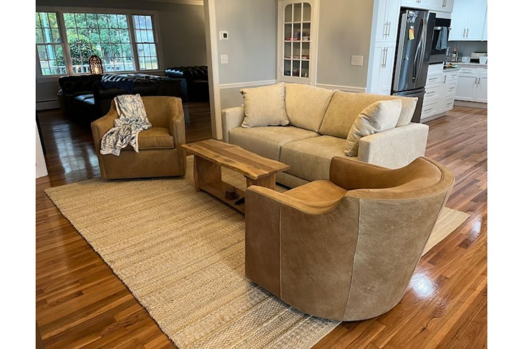 Photo of Livingroom in Algonquin
