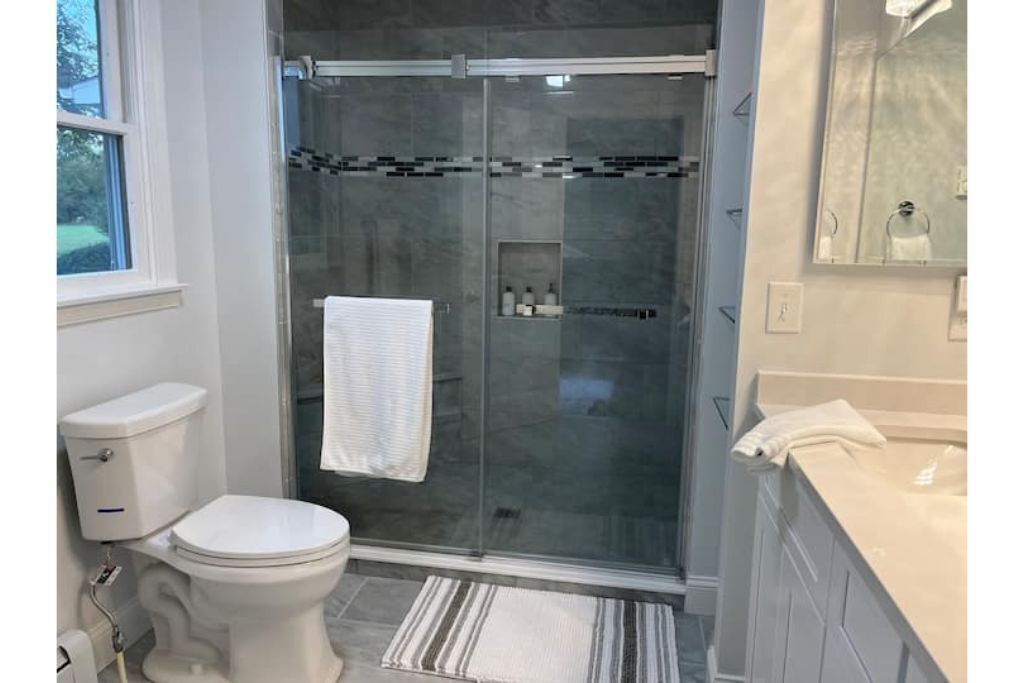 Photo of Bathroom in Algonquin