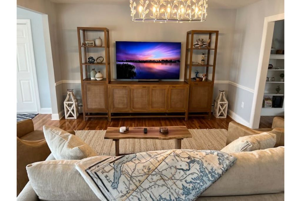 Photo of Livingroom in Algonquin