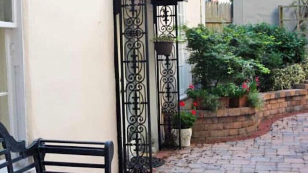 Photo of Patio Balcony in Historic District