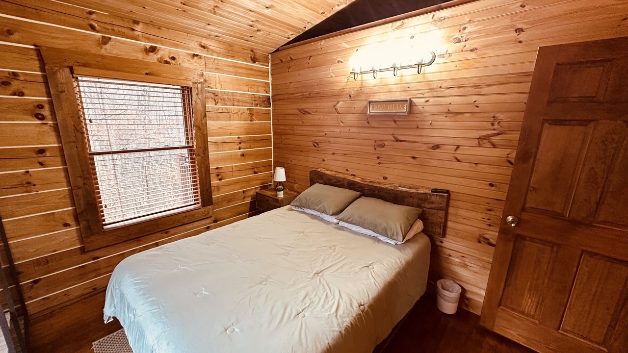Photo of Bedroom in Canvas