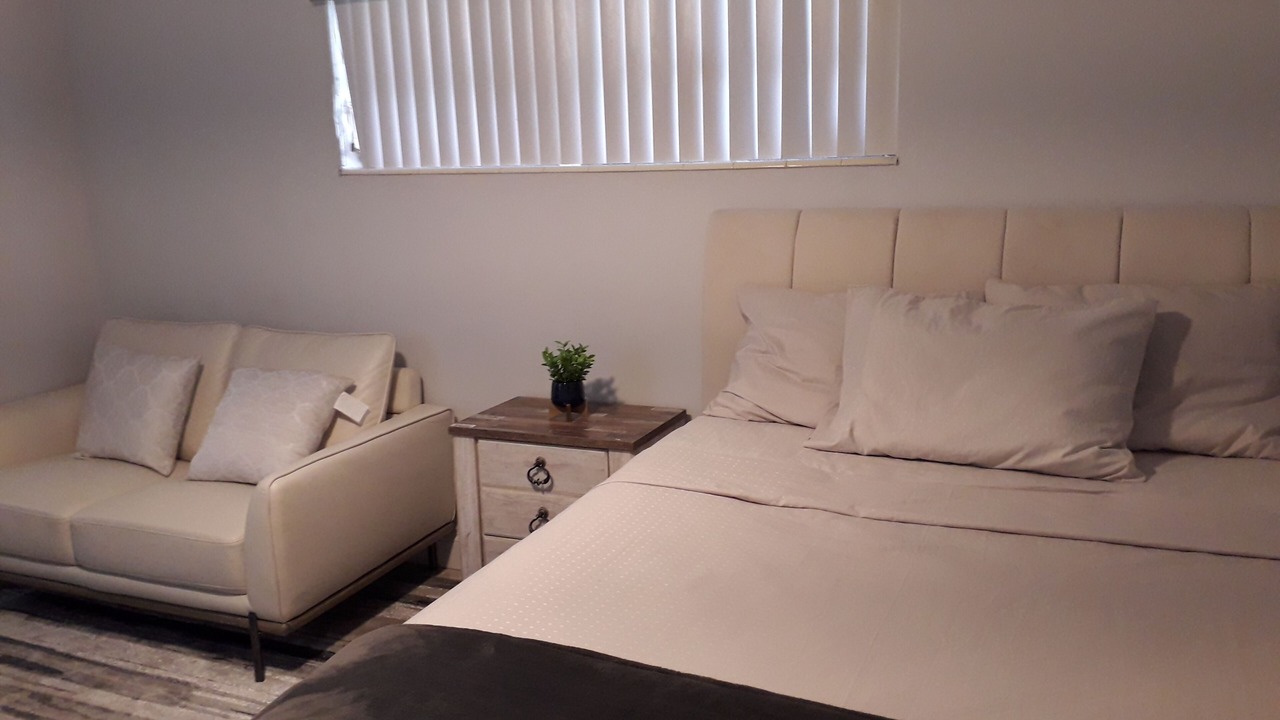 Photo of Bedroom in Carol City
