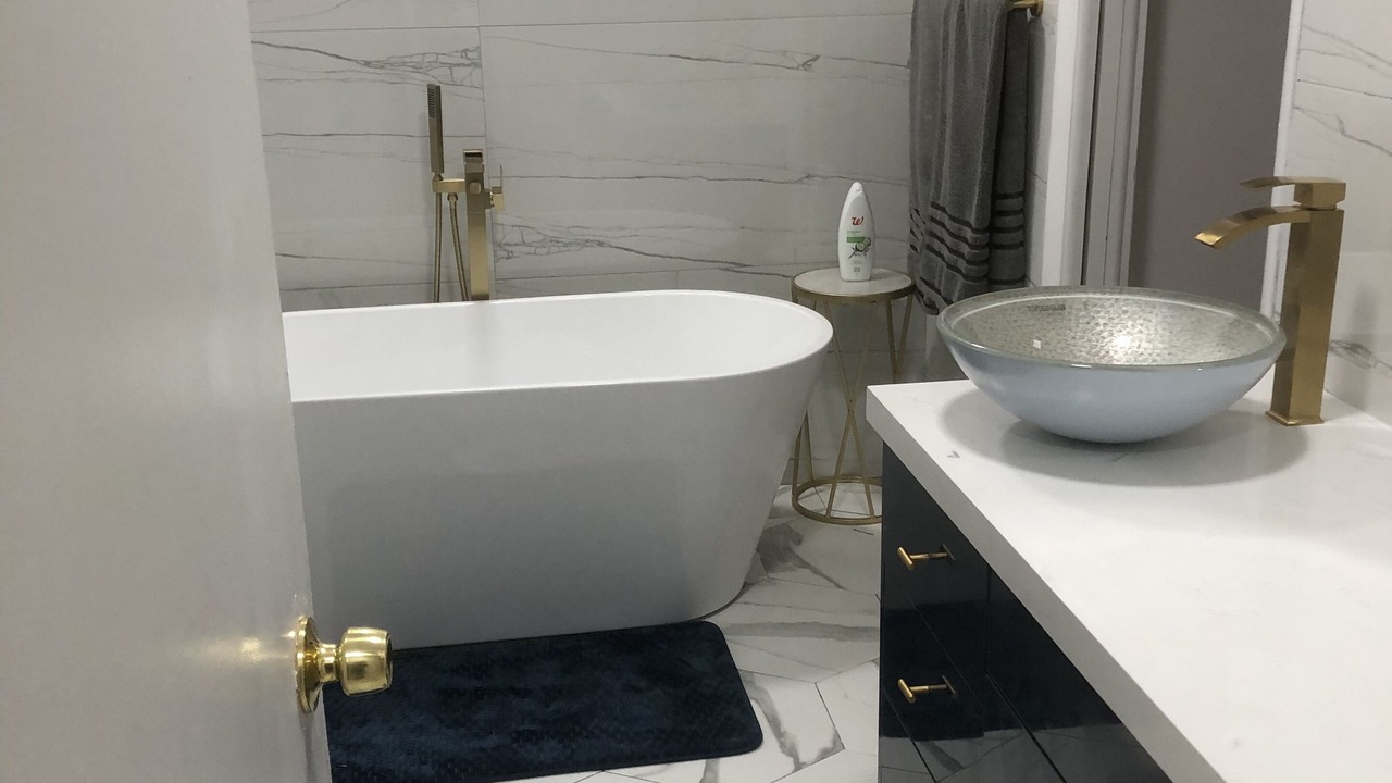 Photo of Bathroom in Carol City