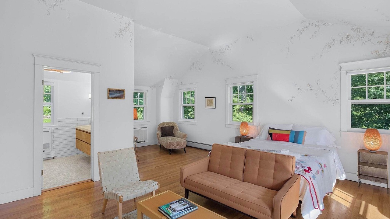 Photo of Bedroom in Glendale