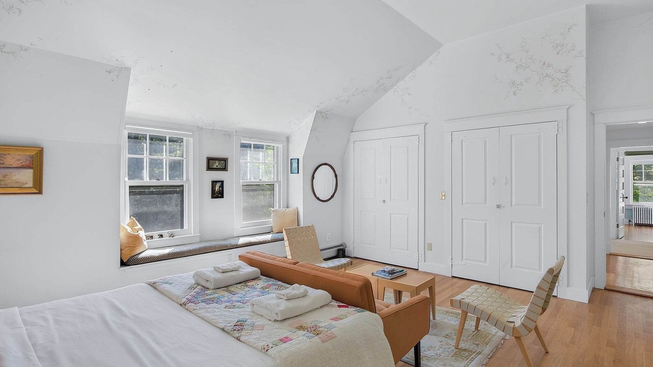 Photo of Bedroom in Glendale