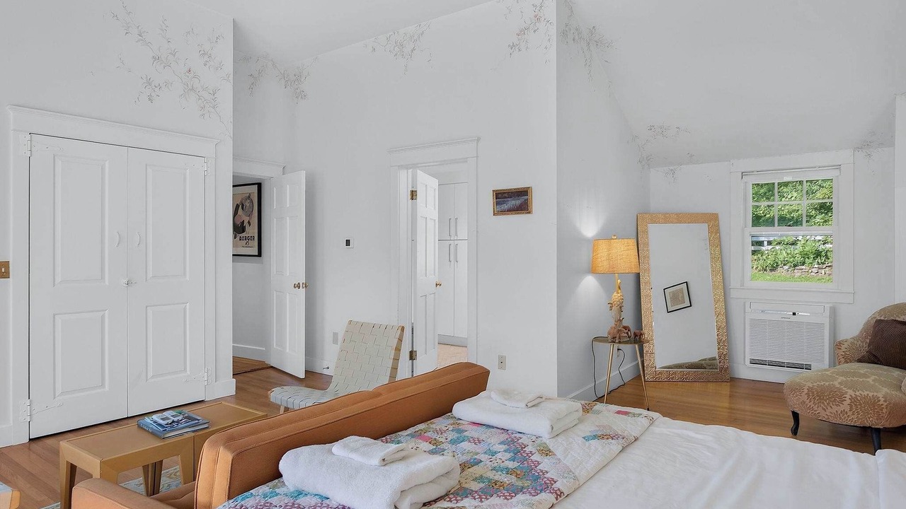 Photo of Bedroom in Glendale