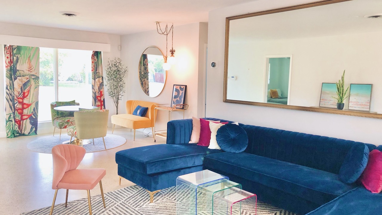 Photo of Livingroom in Hollywood Hills