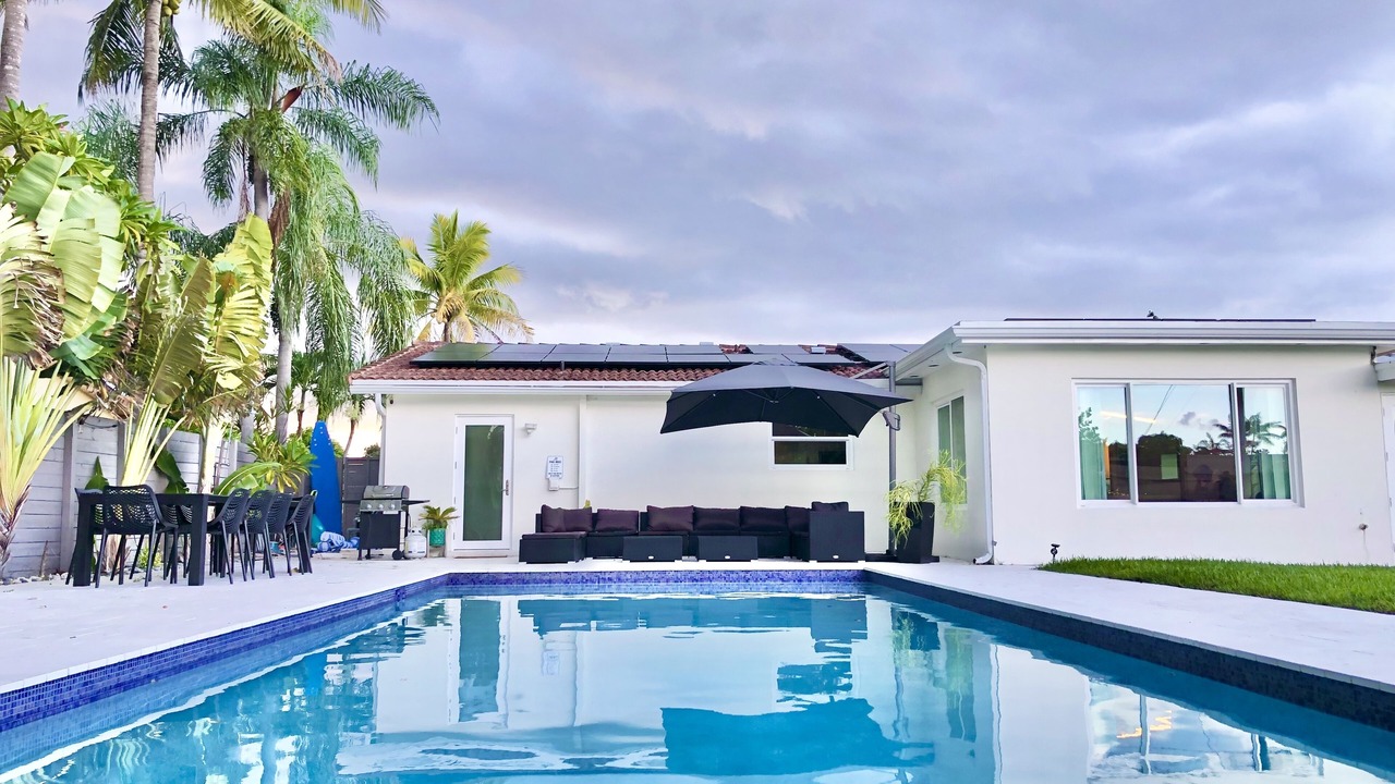 Photo of Outdoor in Hollywood Hills