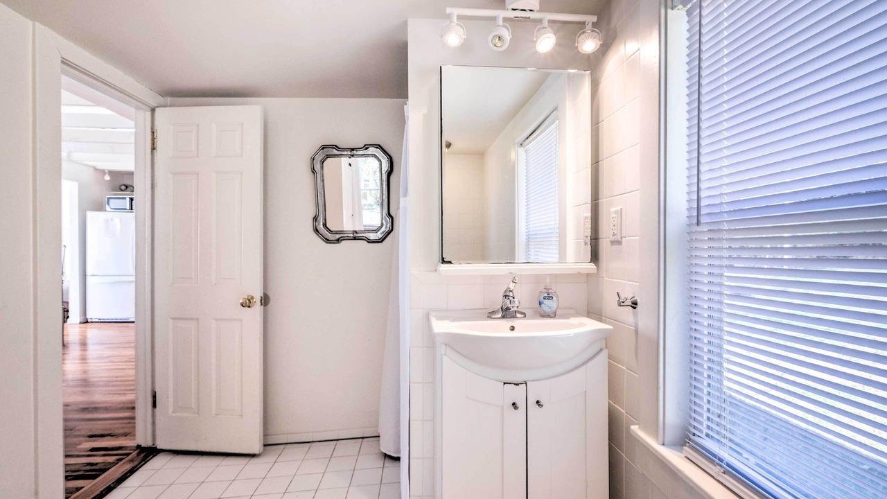 Photo of Bathroom in Rock Point