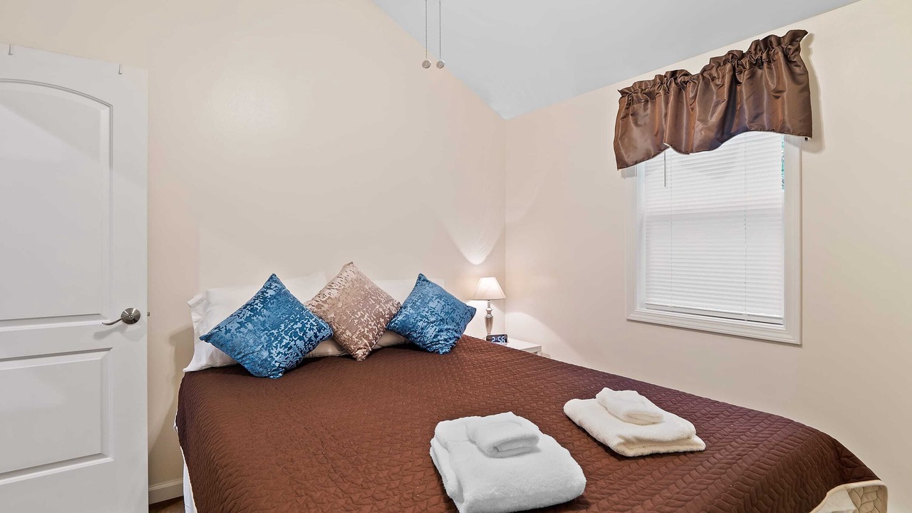 Photo of Bedroom in Geneva-on-the-Lake