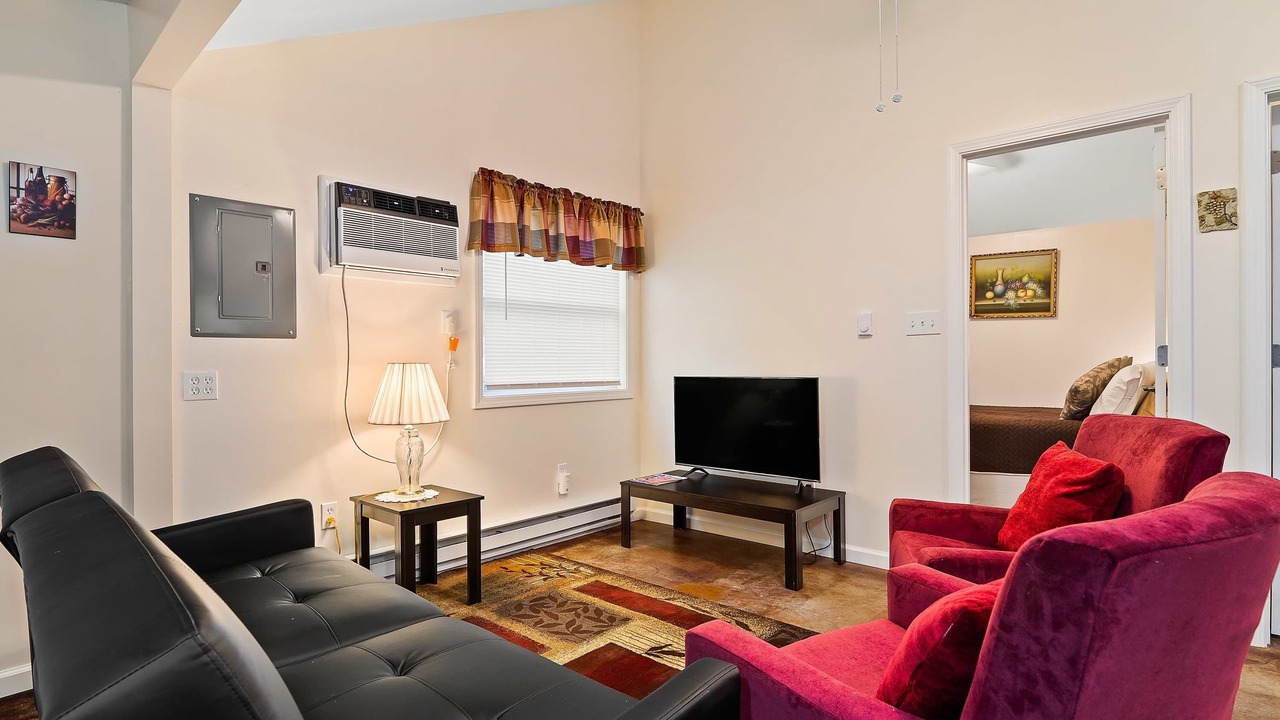 Photo of Livingroom in Geneva-on-the-Lake