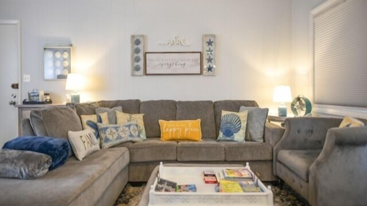 Photo of Livingroom in Little Salisbury