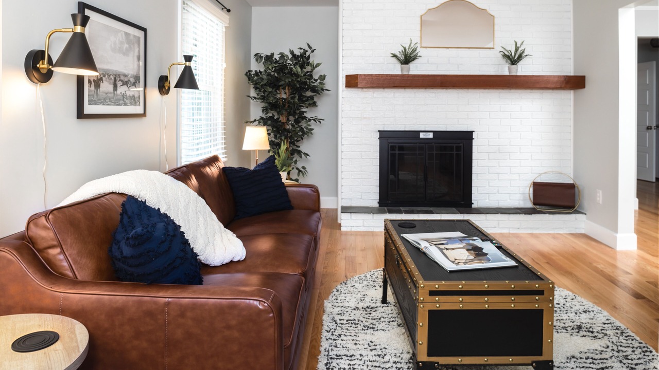 Photo of Livingroom in Saratoga Springs