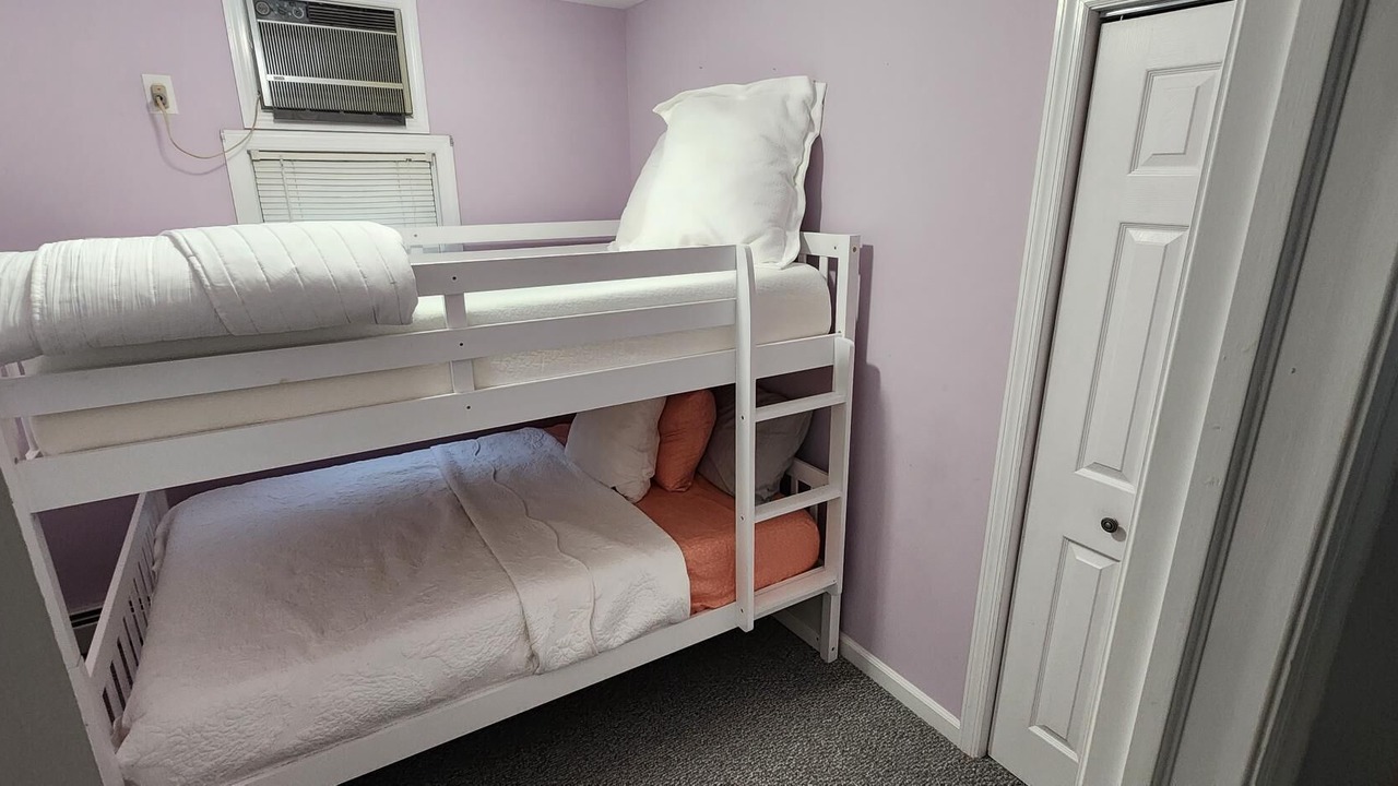 Photo of Bedroom in Beach Haven West