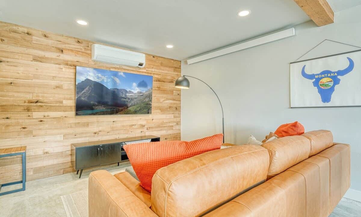 Photo of Bedroom in Lakeside