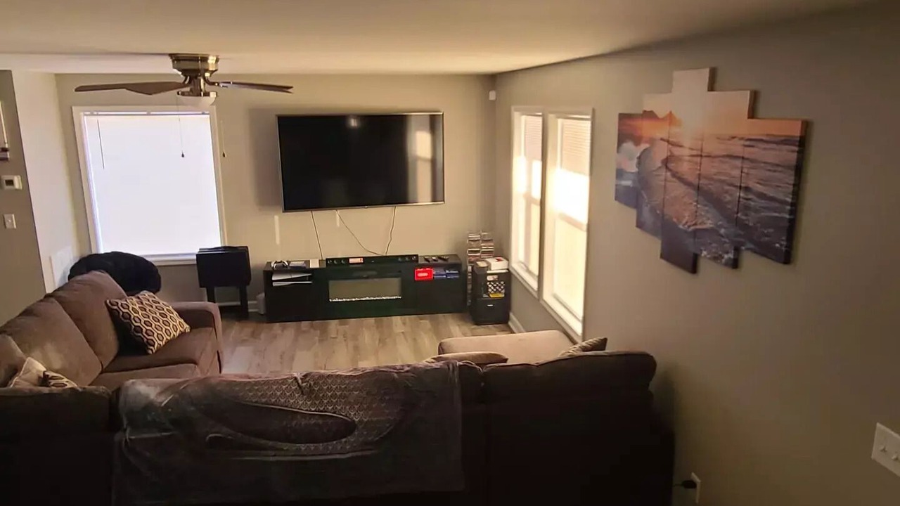 Photo of Livingroom in Milford