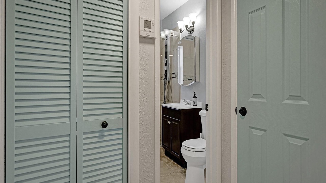 Photo of Bathroom in Middle River Terrace
