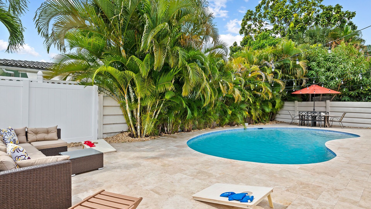 Photo of Outdoor in Santa Barbara Estates