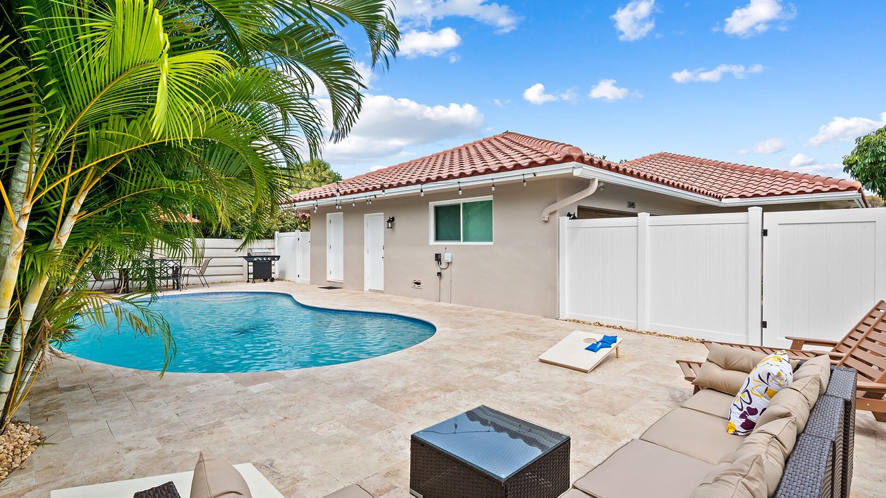 Photo of Outdoor in Santa Barbara Estates