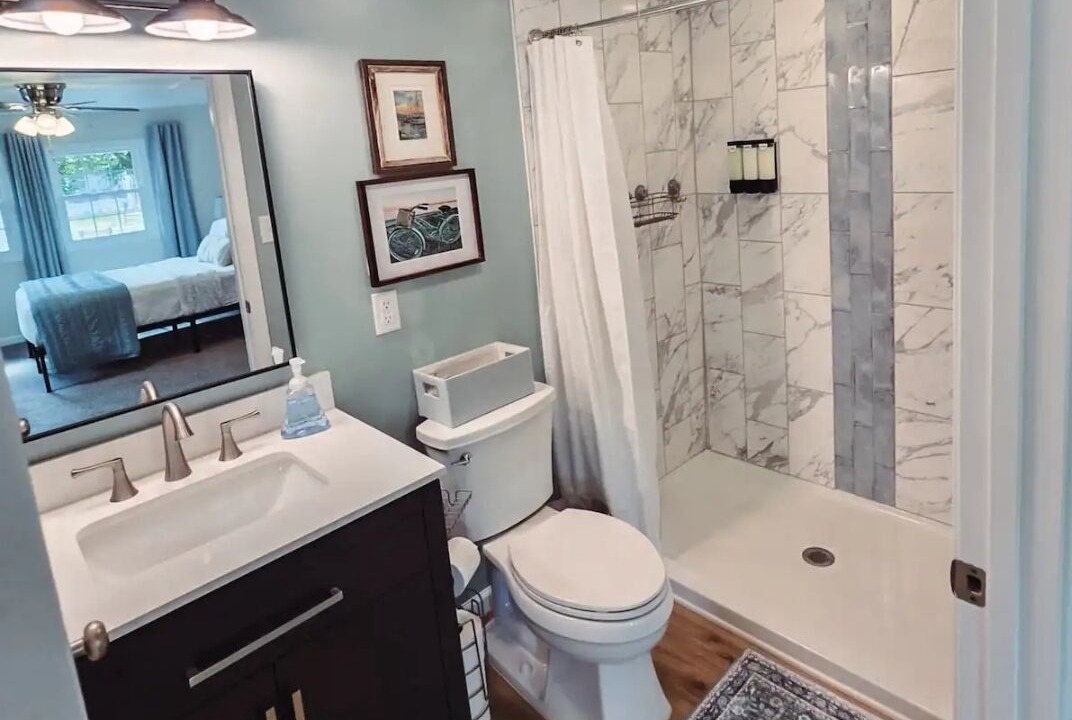 Photo of Bathroom in Colonial Beach