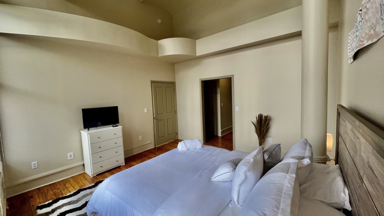 Photo of Bedroom in Central Business District