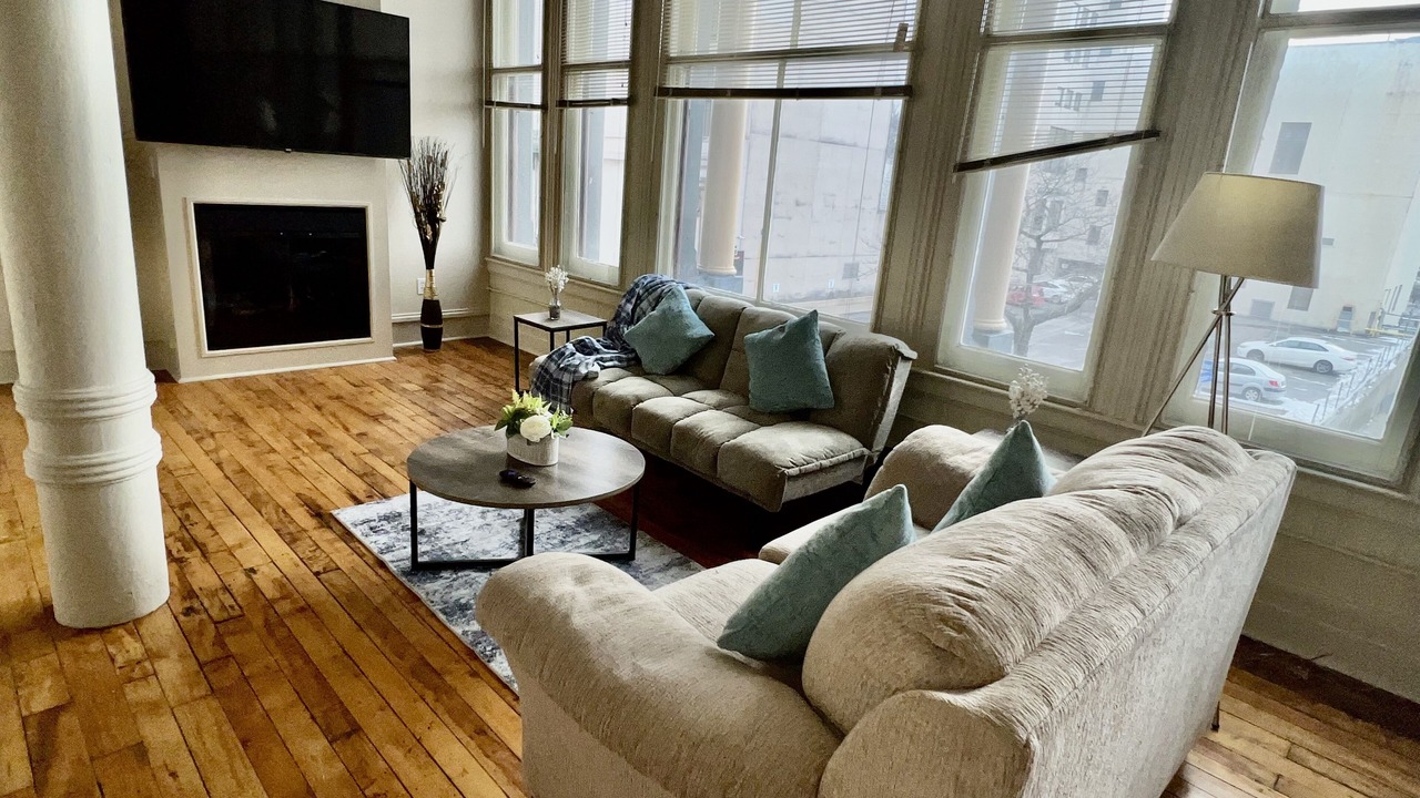 Photo of Livingroom in Central Business District