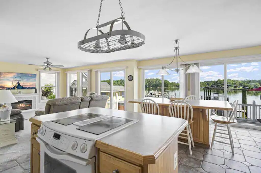 Photo of Kitchen in Cobb Island