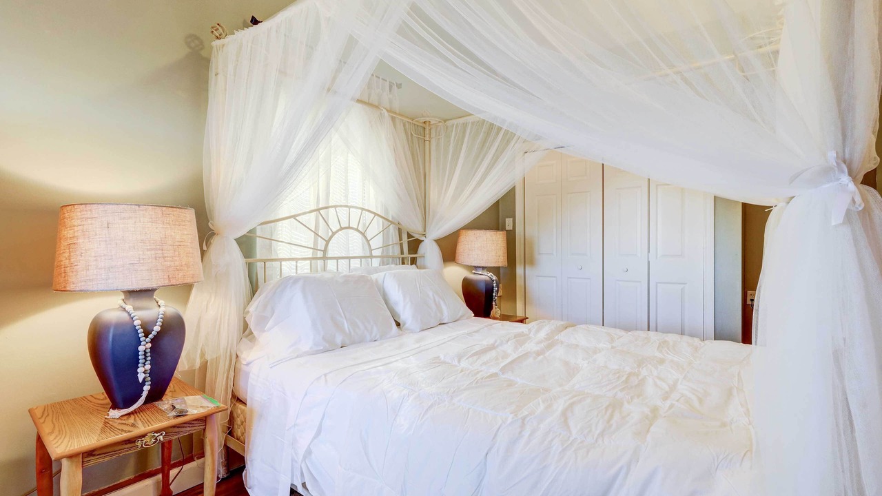Photo of Bedroom in Laurel