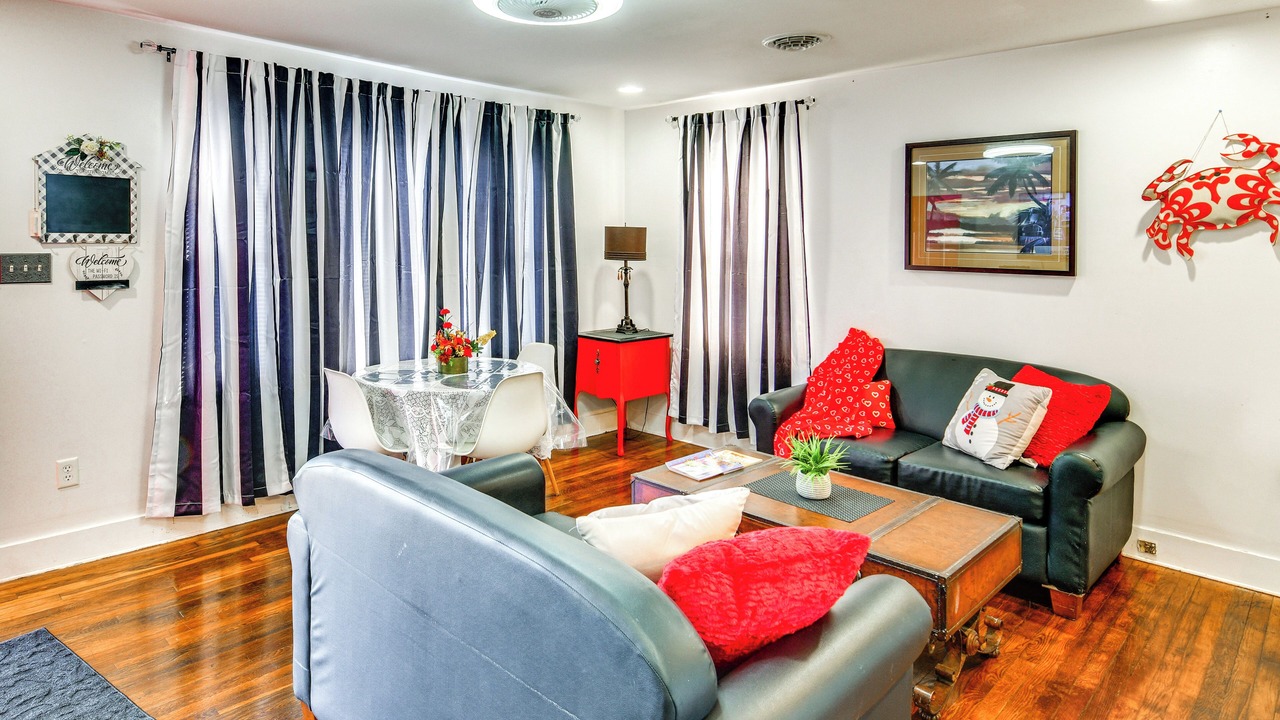 Photo of Livingroom in Laurel
