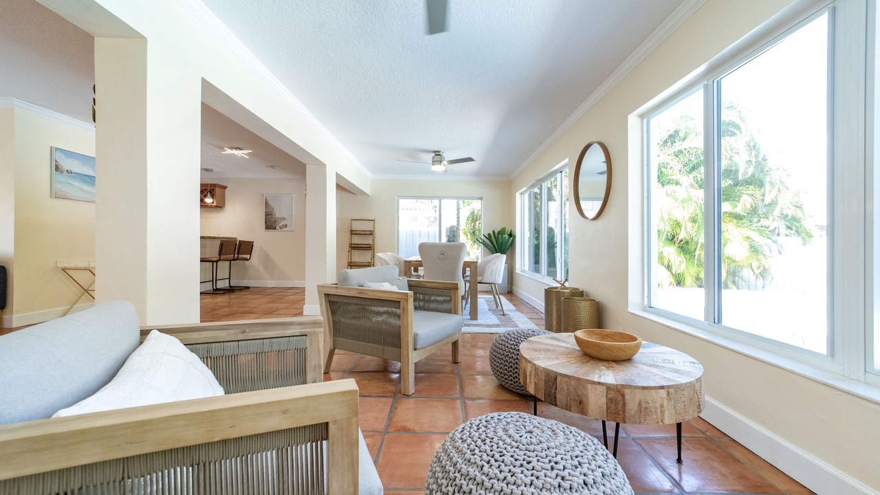 Photo of Livingroom in Central Fort Lauderdale