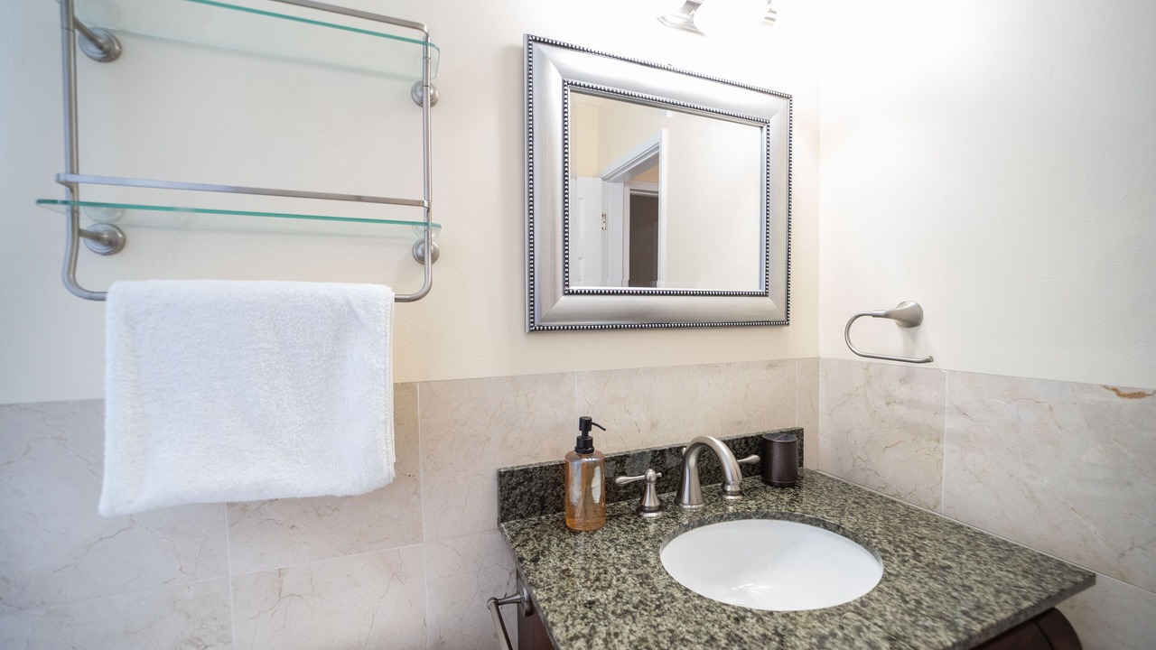 Photo of Bathroom in Central Fort Lauderdale