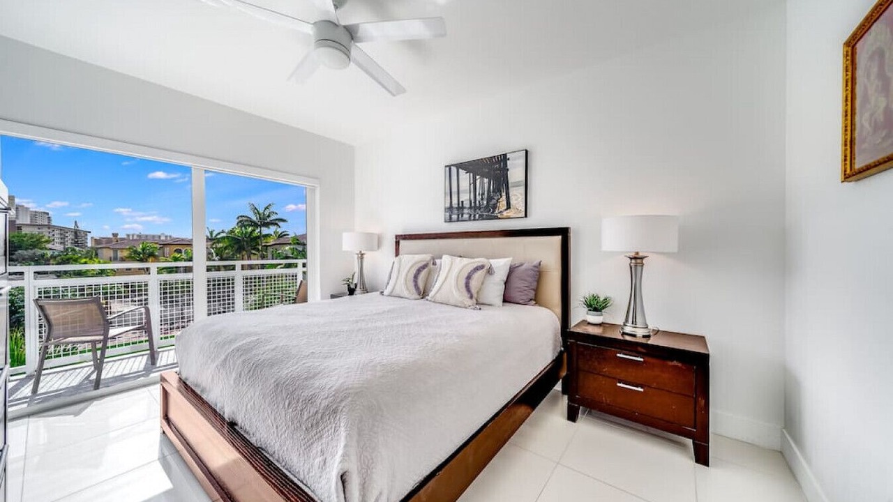 Photo of Bedroom in Pompano Beach