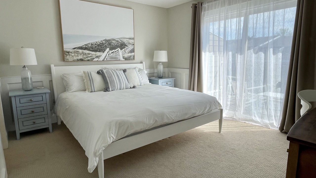Photo of Bedroom in Country Club Estates