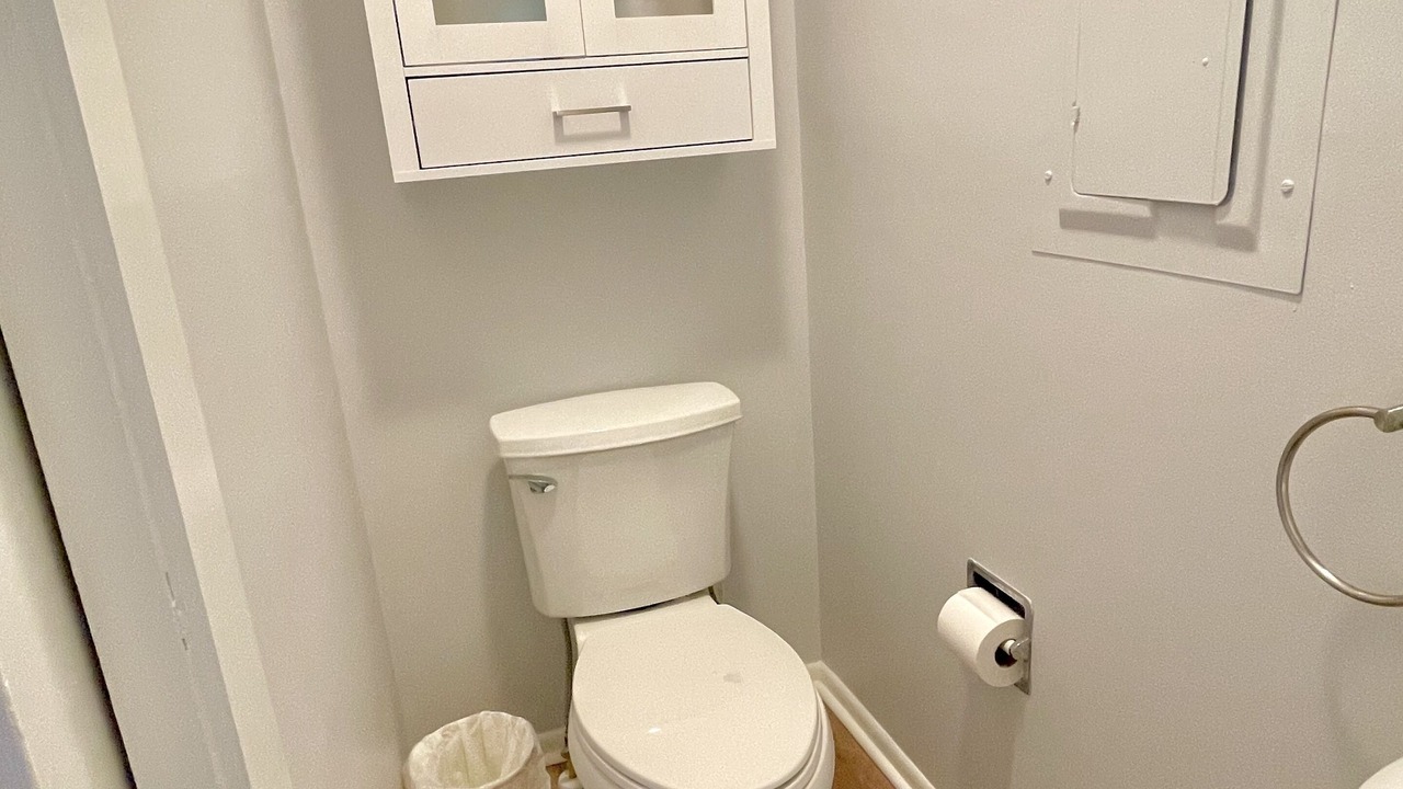 Photo of Bedroom in Country Club Estates