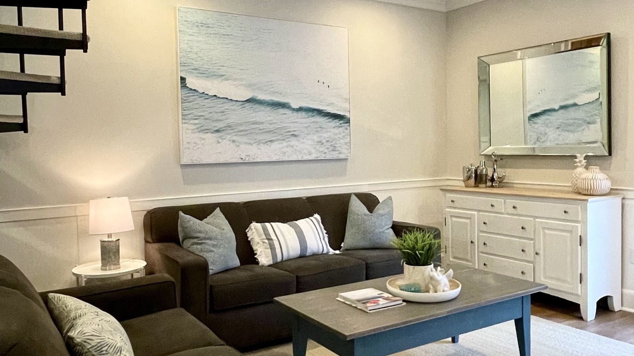 Photo of Livingroom in Country Club Estates