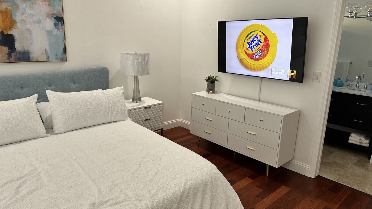 Photo of Bedroom in Pico - Robertson