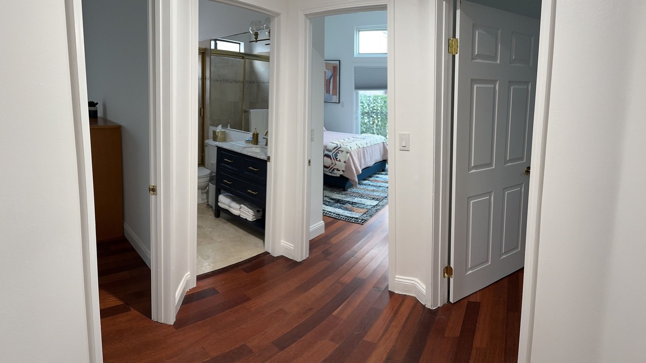 Photo of Bedroom in Pico - Robertson