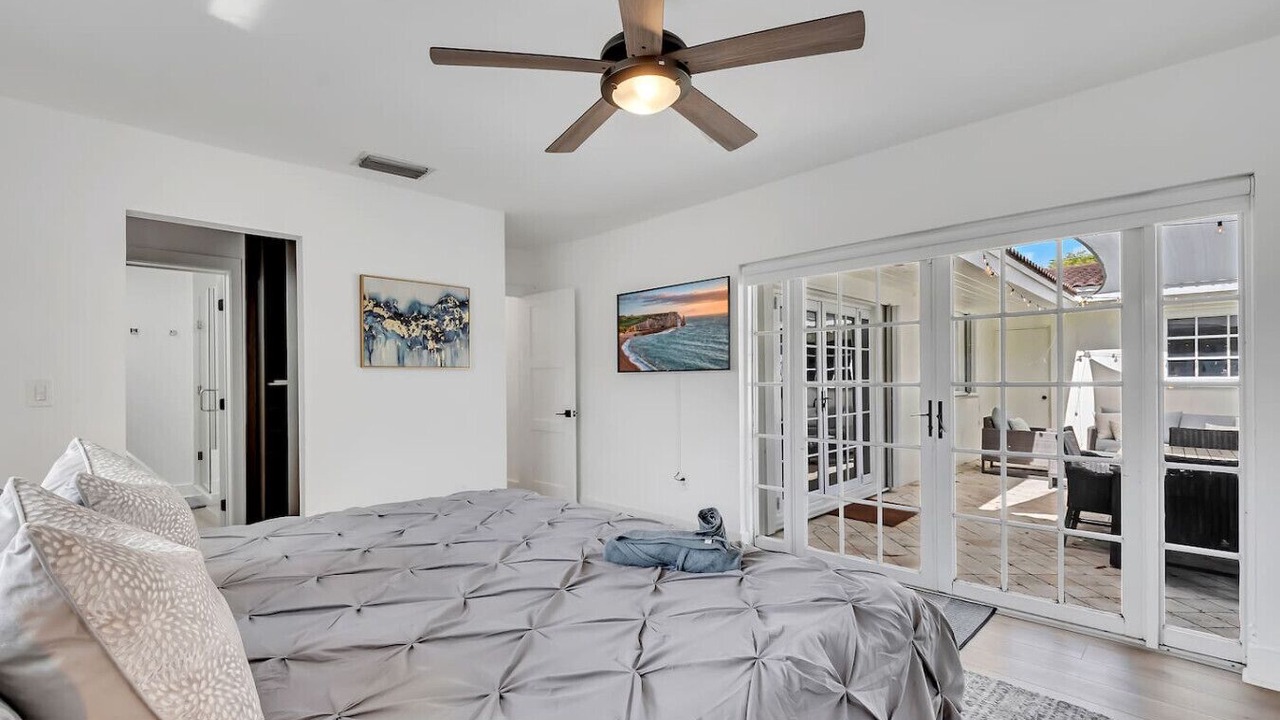 Photo of Bedroom in Ojus