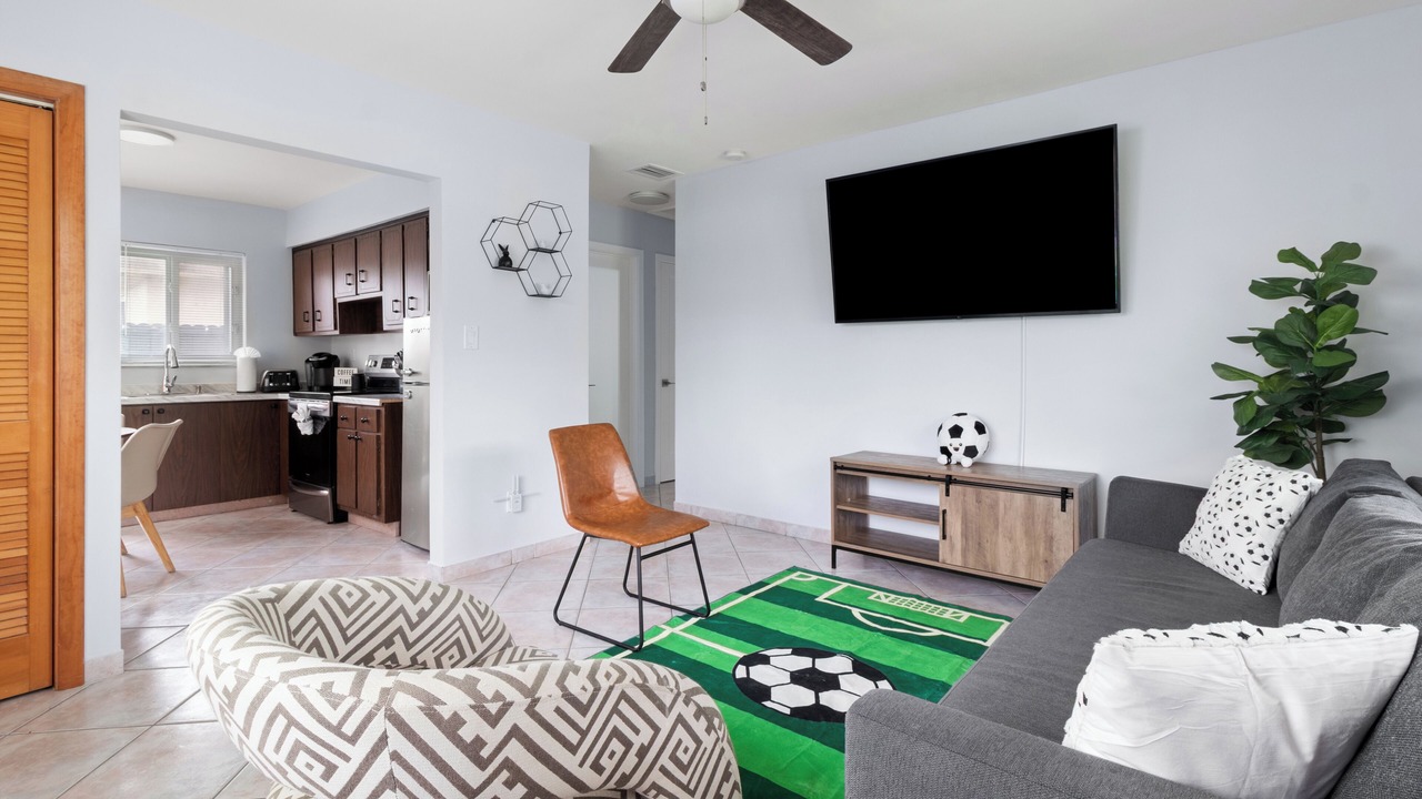Photo of Livingroom in Dania Beach
