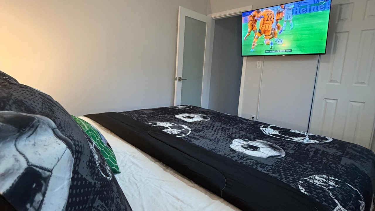 Photo of Bedroom in Dania Beach