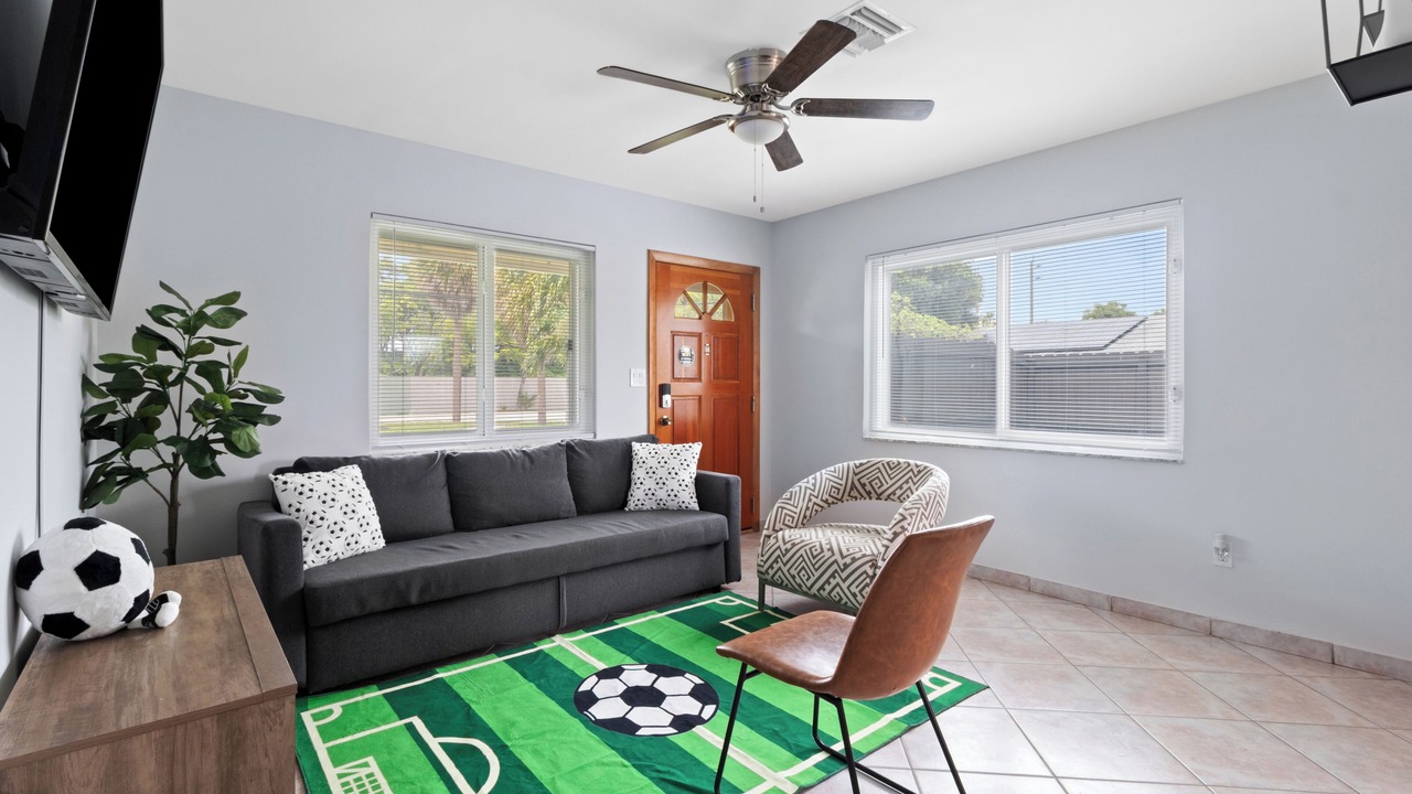 Photo of Livingroom in Dania Beach