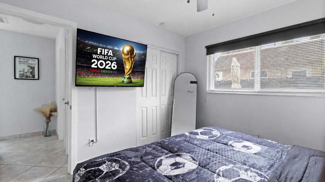 Photo of Bedroom in Dania Beach