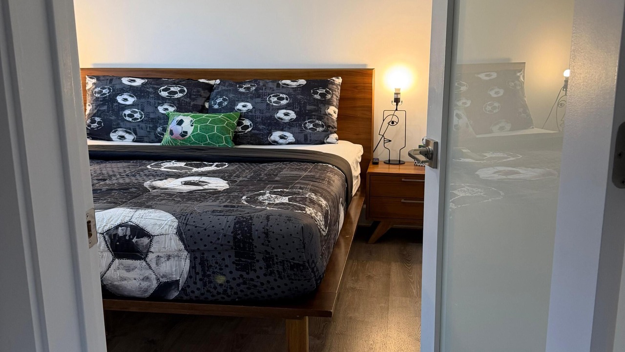 Photo of Bedroom in Dania Beach