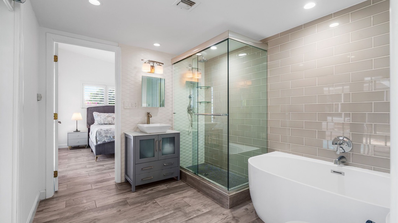 Photo of Bathroom in Hollywood Hills