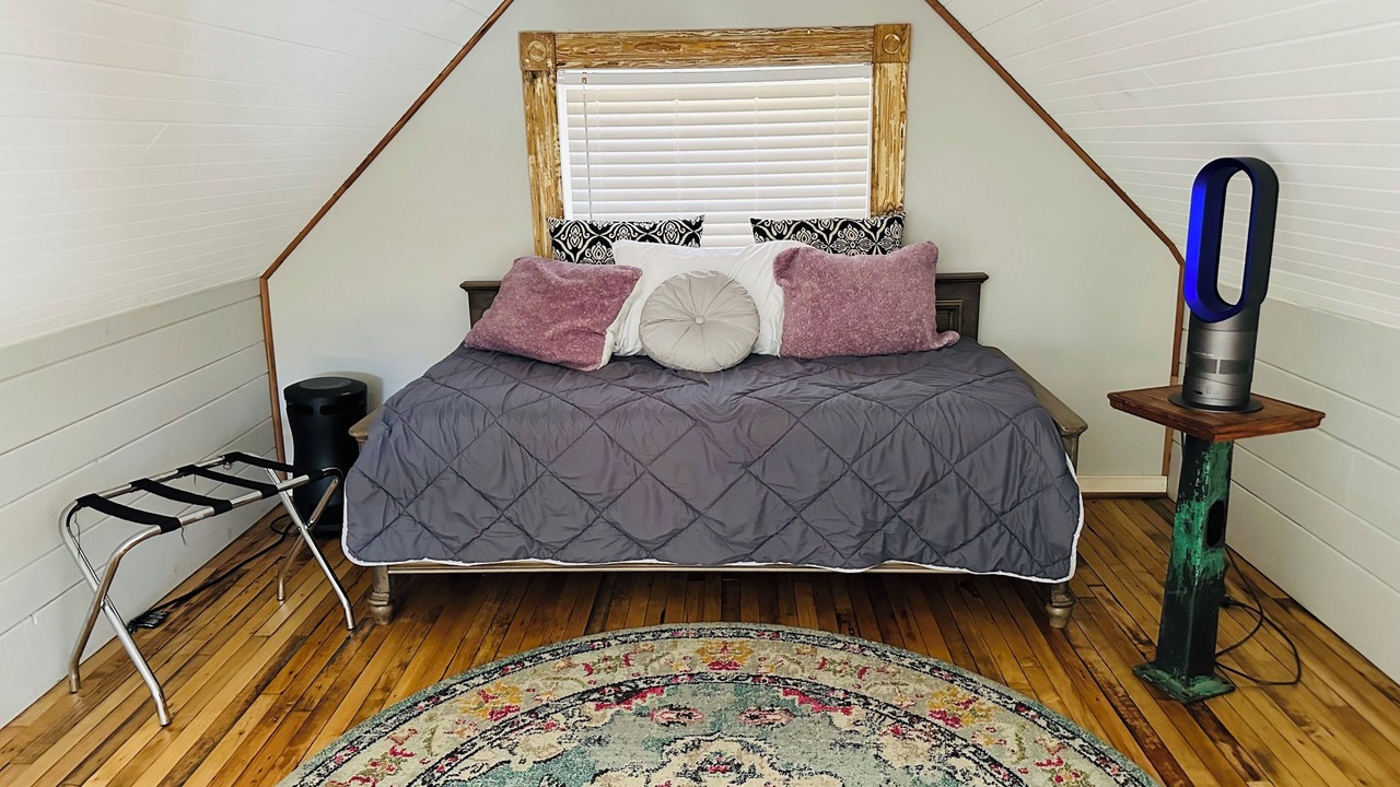 Photo of Bedroom in Barboursville